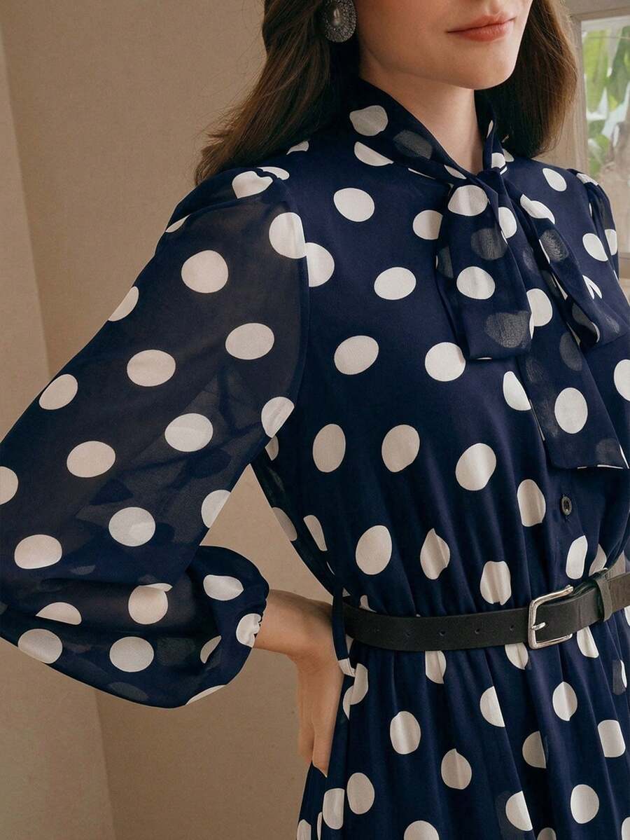 Elegantes Damen-Kleid aus Chiffon mit Polka-Dot-Muster, Spitzendetails und Bindegürtel